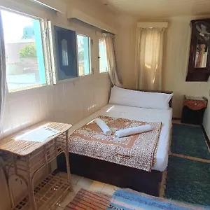 Botel Moon Boat, Luxor